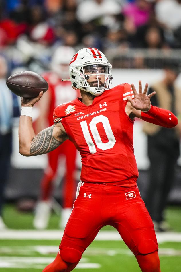 D.C. Defenders quarterback Jordan Ta'amu