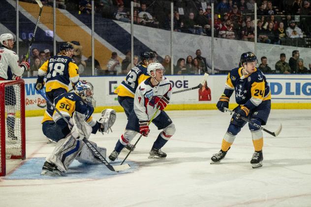 South Carolina Stingrays battle the Norfolk Admirals