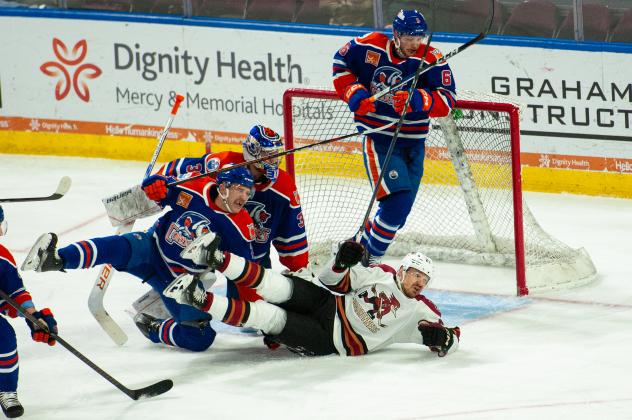 Tucson Roadrunners' Milos Kelemen in action against the Bakersfield Condors