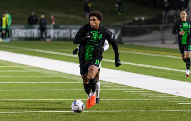 Lexington SC midfielder Yannick Yankam