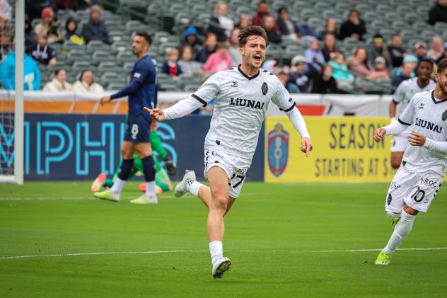 Las Vegas Lights FC midfielder Jacob Bushue