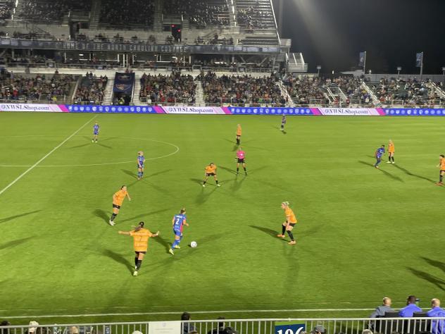 North Carolina Courage Take on the Houston Dash