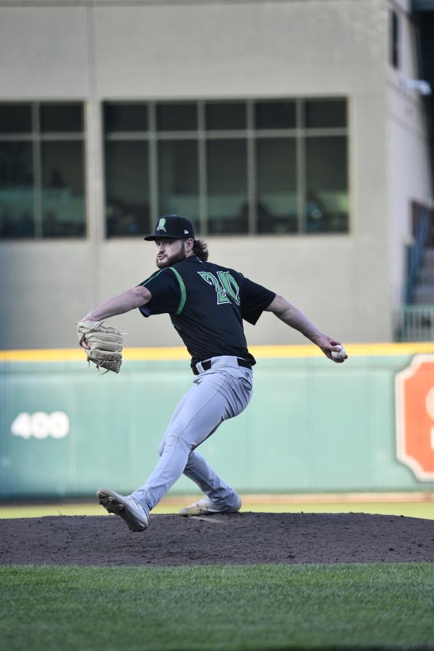 Dayton Dragons pitcher Andrew Moore