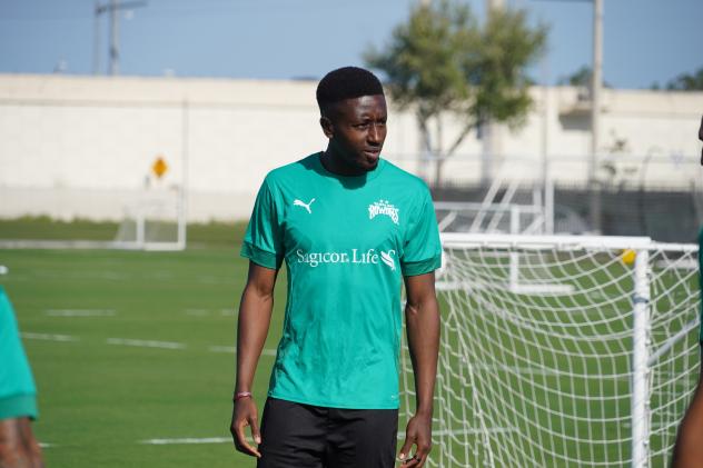 Tampa Bay Rowdies defender Eddie Munjoma