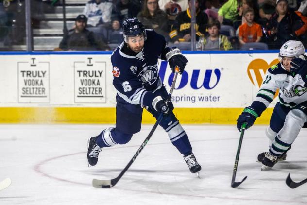 Ashton Calder of the Worcester Railers