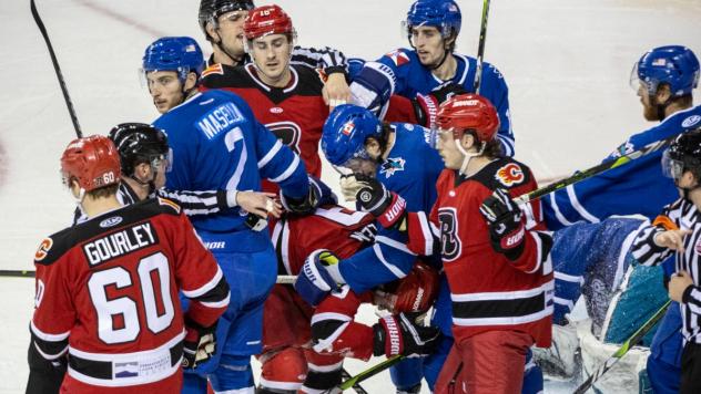 Wichita Thunder mix it up with the Rapid City Rush