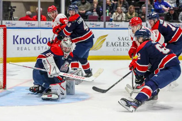 Saginaw Spirit battles the Soo Greyhounds
