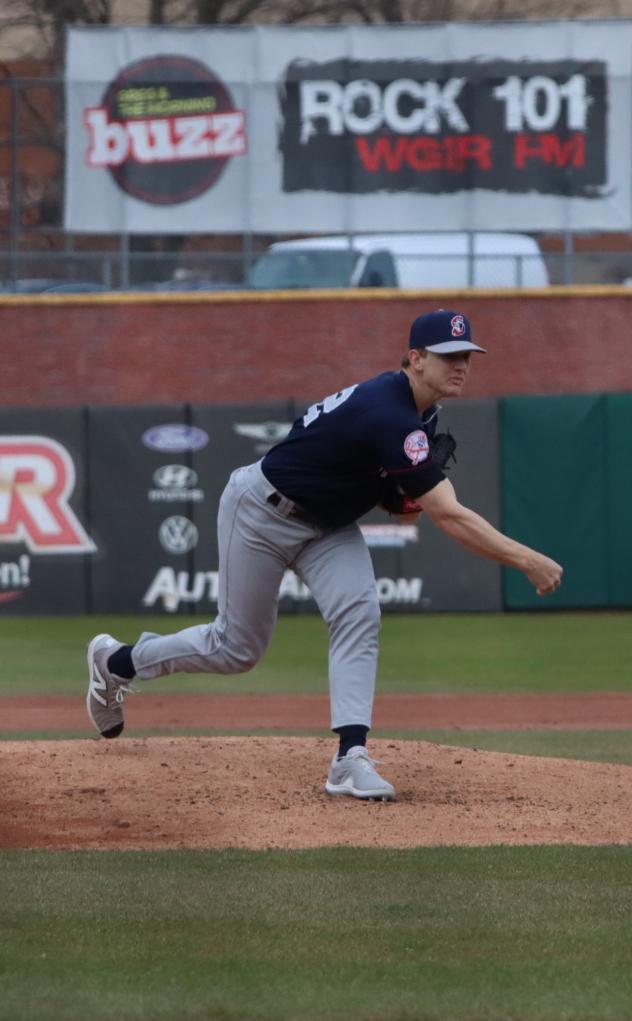 Somerset Patriots' Trystan Vrieling in action