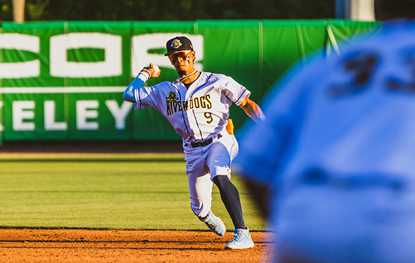 Charleston RiverDogs shortstop Ricardo Gonzalez