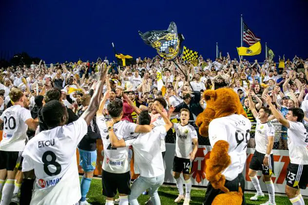 Pittsburgh Riverhounds SC celebrate with their fans