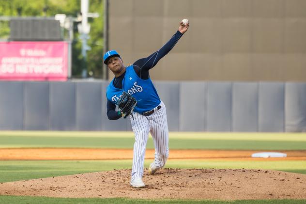 Tampa Tarpons' Allen Facundo on the mound