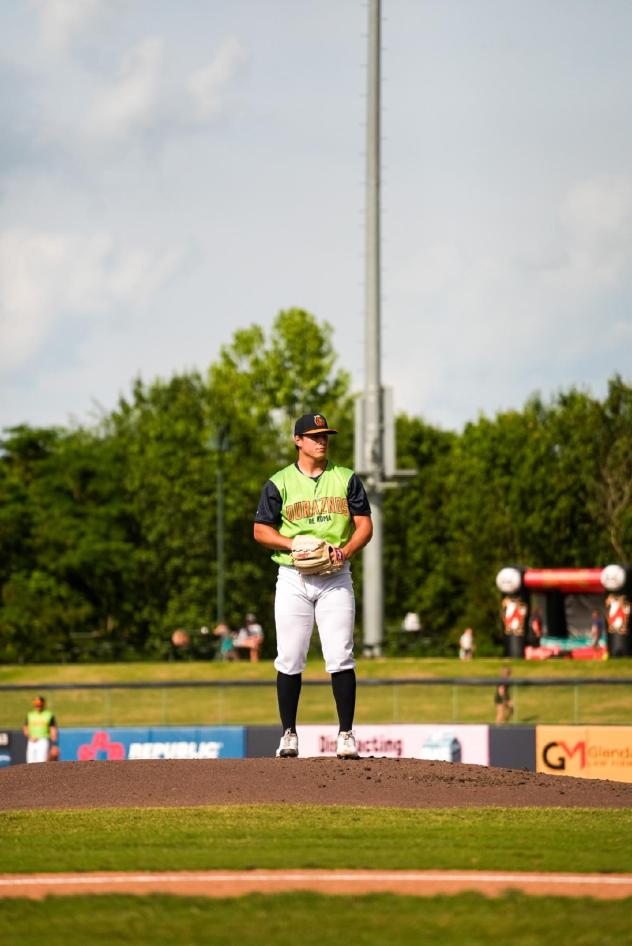 Rome Emperors pitcher Drue Hackenberg in his Duraznos uniform