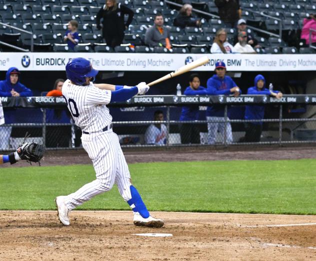 Syracuse Mets' Mike Brosseau at bat
