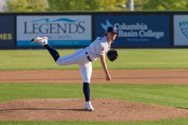 Tri-City Dust Devils' Ryan Costeiu on the mound