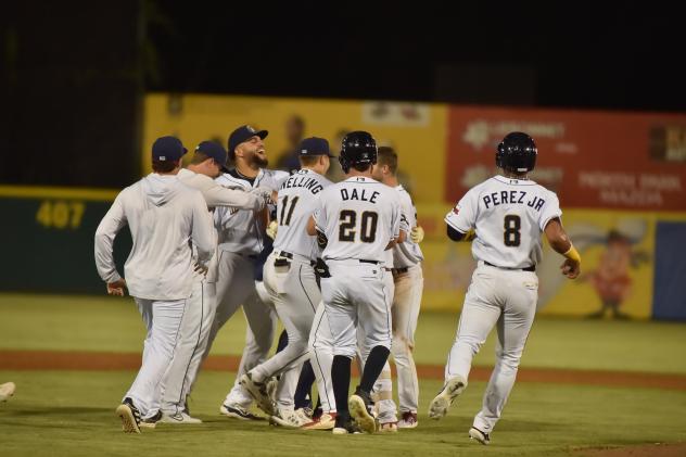 San Antonio Missions celebrate win