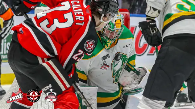 Moose Jaw Warriors battle the London Knights