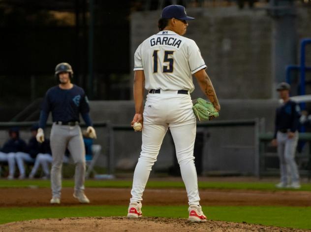 Tri-City Dust Devils' Leonard Garcia on the mound