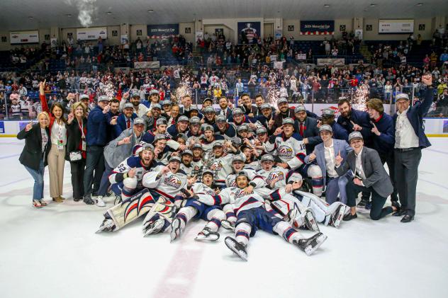 Saginaw Spirit celebrate win
