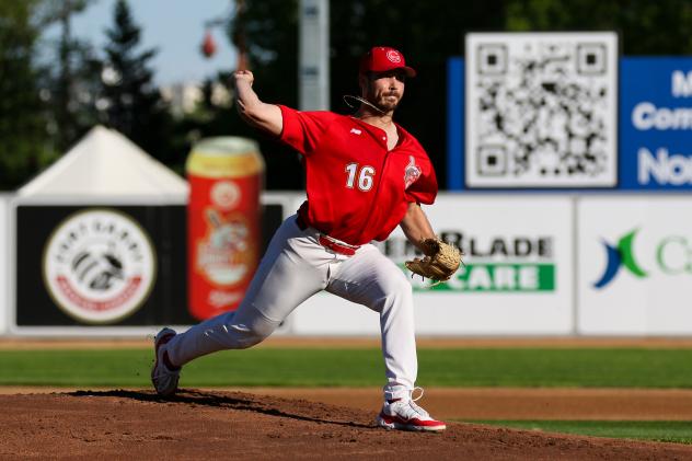 Winnipeg Goldeyes pitcher Joey Matulovich