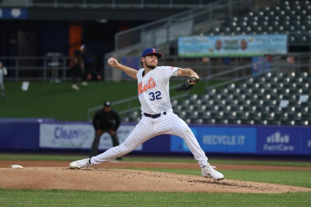 Syracuse Mets' Christian Scott on the mound