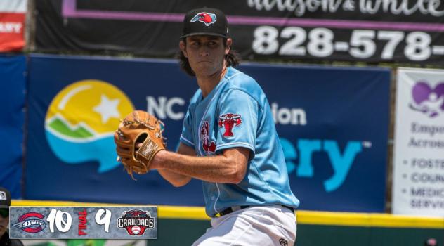 Hickory Crawdads pitcher Aidan Curry