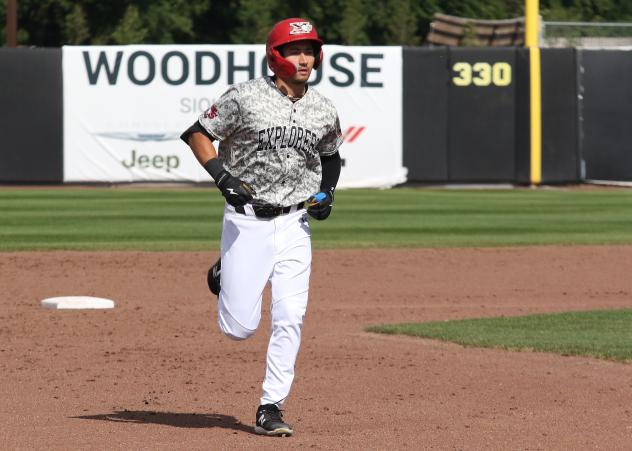 Scott Ota of the Sioux City Explorers rounds the bases