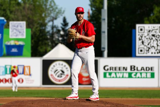 Winnipeg Goldeyes pitcher Joey Matulovich