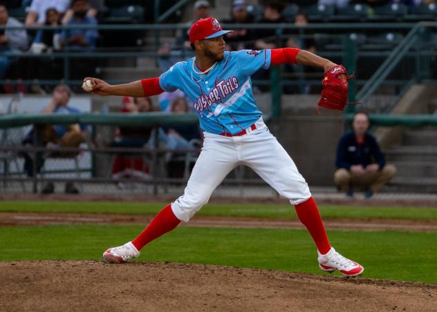 Tri-City Dust Devils pitcher Walbert Ureña
