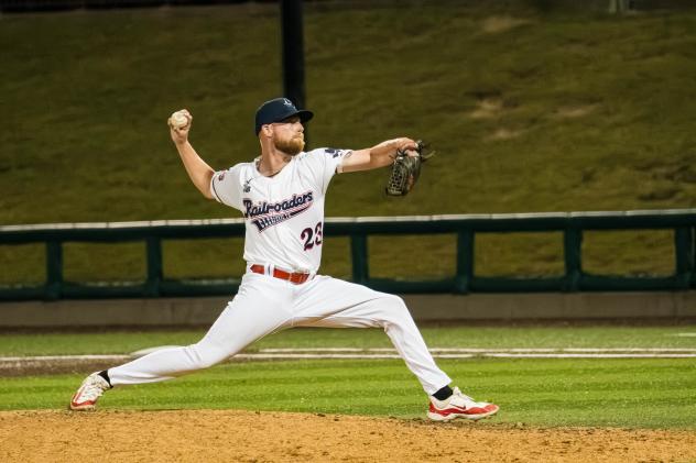 Cleburne Railroaders' Chandler Casey on the mound