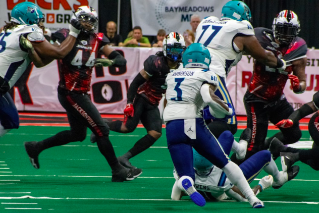 Jacksonville Sharks defense faces a run from the Massachusetts Pirates