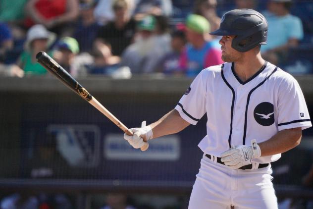 Pensacola Blue Wahoos in Pensacola Seagulls jerseys