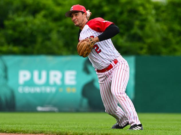 Ottawa Titans infielder Jason Dicochea
