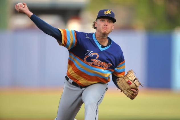 Montgomery Biscuits pitcher Sean Hunley