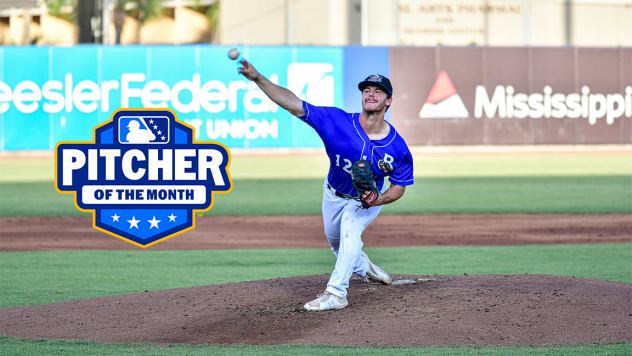 Biloxi Shuckers pitcher Logan Henderson