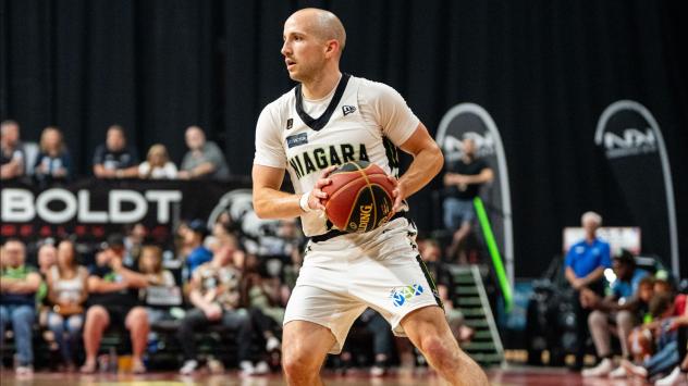 Niagara River Lions' Kimbal Mackenzie in action