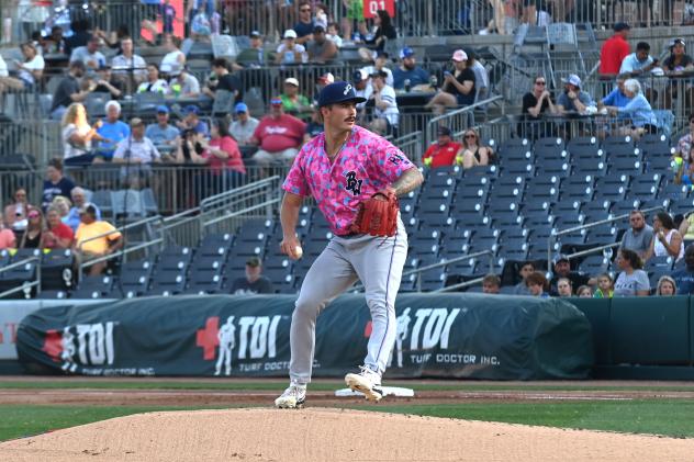 Pensacola Blue Wahoos' Tristan Stevens on the mound
