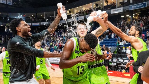 Niagara River Lions shower Nathan Cayo