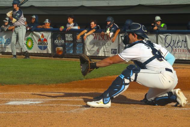 Fond du Lac Dock Spiders catcher Aiden Jolley