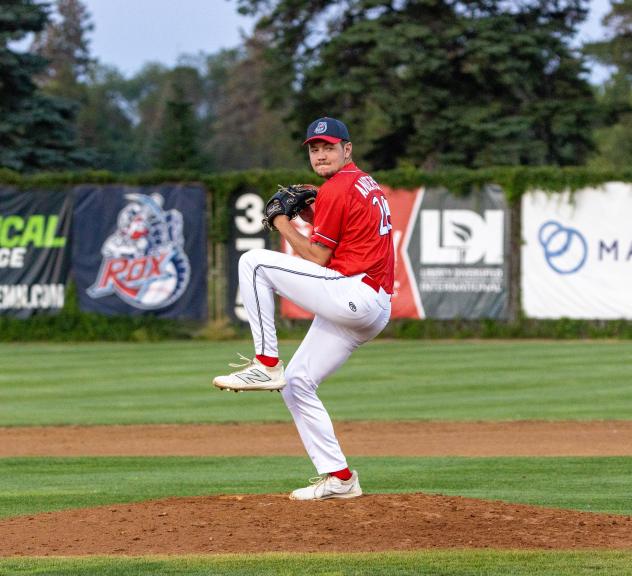 St. Cloud Rox pitcher Nathan Anderson