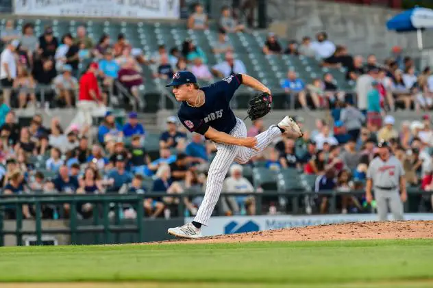 Somerset Patriots' Trystan Vrieling on the mound