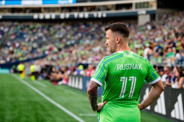 Sounders FC midfielder Albert Rusnák