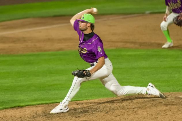Tri-City Dust Devils in action