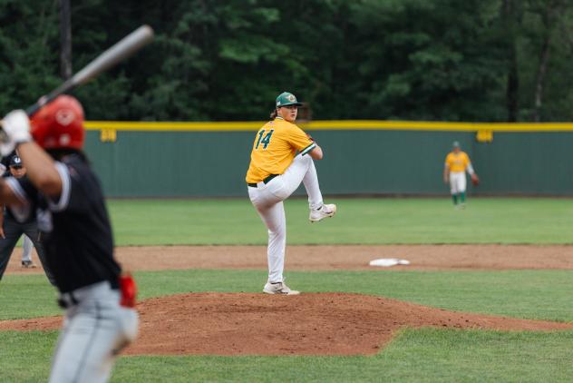 Sanford Mainers' Connor Ball on the mound