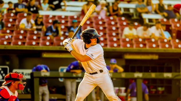 Fond du Lac Dock Spiders' Aiden Jolley at bat