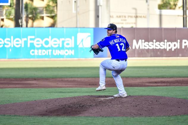 Biloxi Shuckers' Logan Henderson on the mound