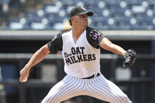 Tampa Tarpons in their Malmo Oat Milers uniforms