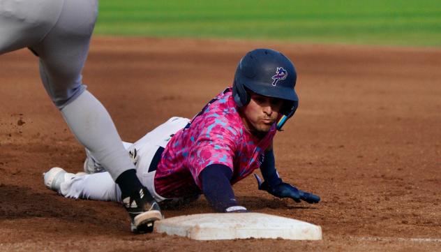 Pensacola Blue Wahoos slide safely into base