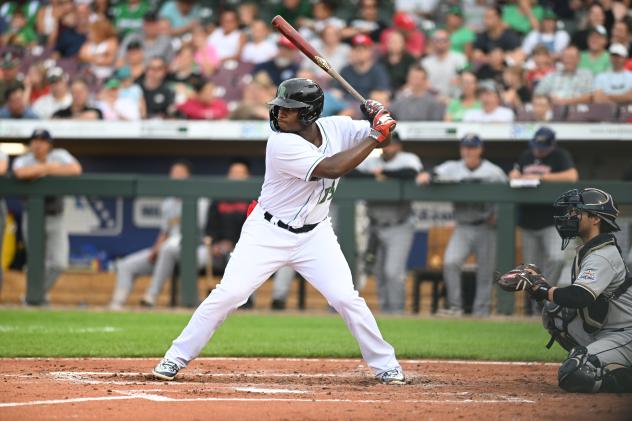 Dayton Dragons third baseman Cam Collier at the plate