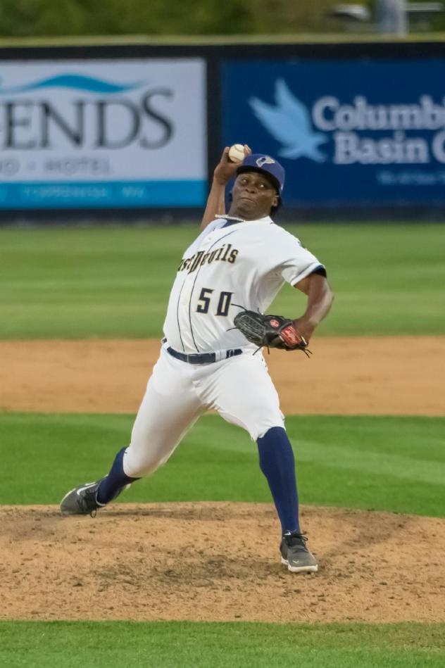 Tri-City Dust Devils pitcher Jose Fermin