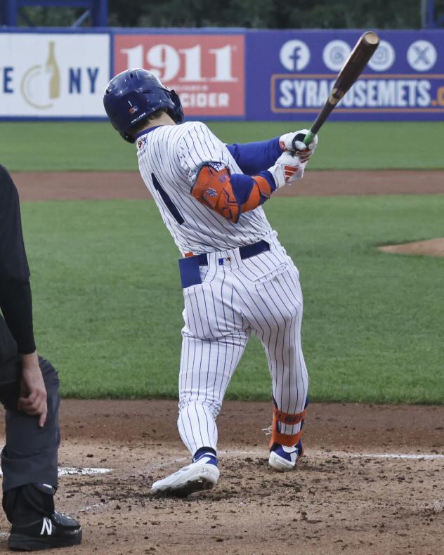 Drew Gilbert homers for the Syracuse Mets